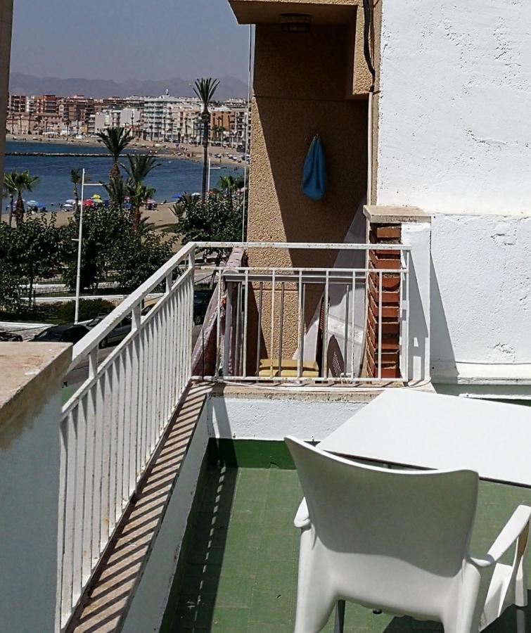 Estudio La Colonia Águilas Екстериор снимка